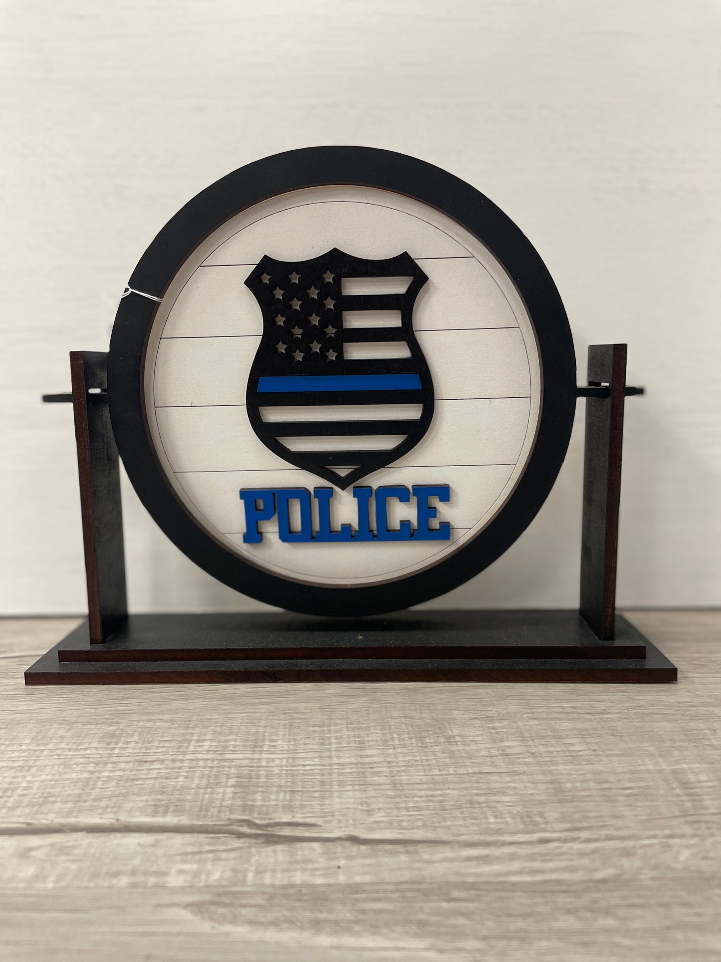 Police round interchangeable insert