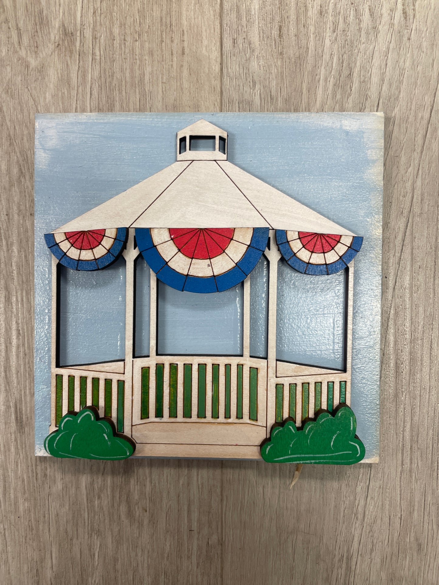 Fourth of July themed interchangeable square and rectangle inserts