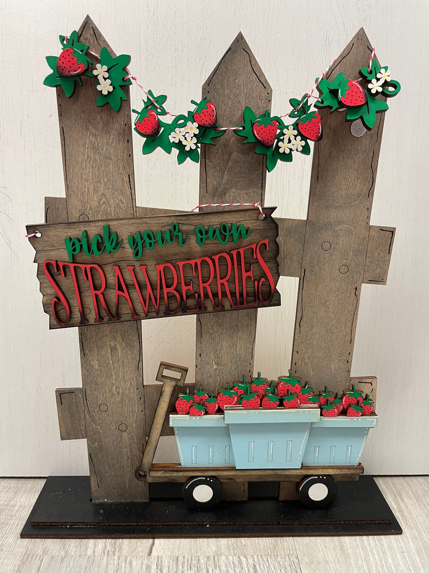 Strawberry wagon interchangeable fence set