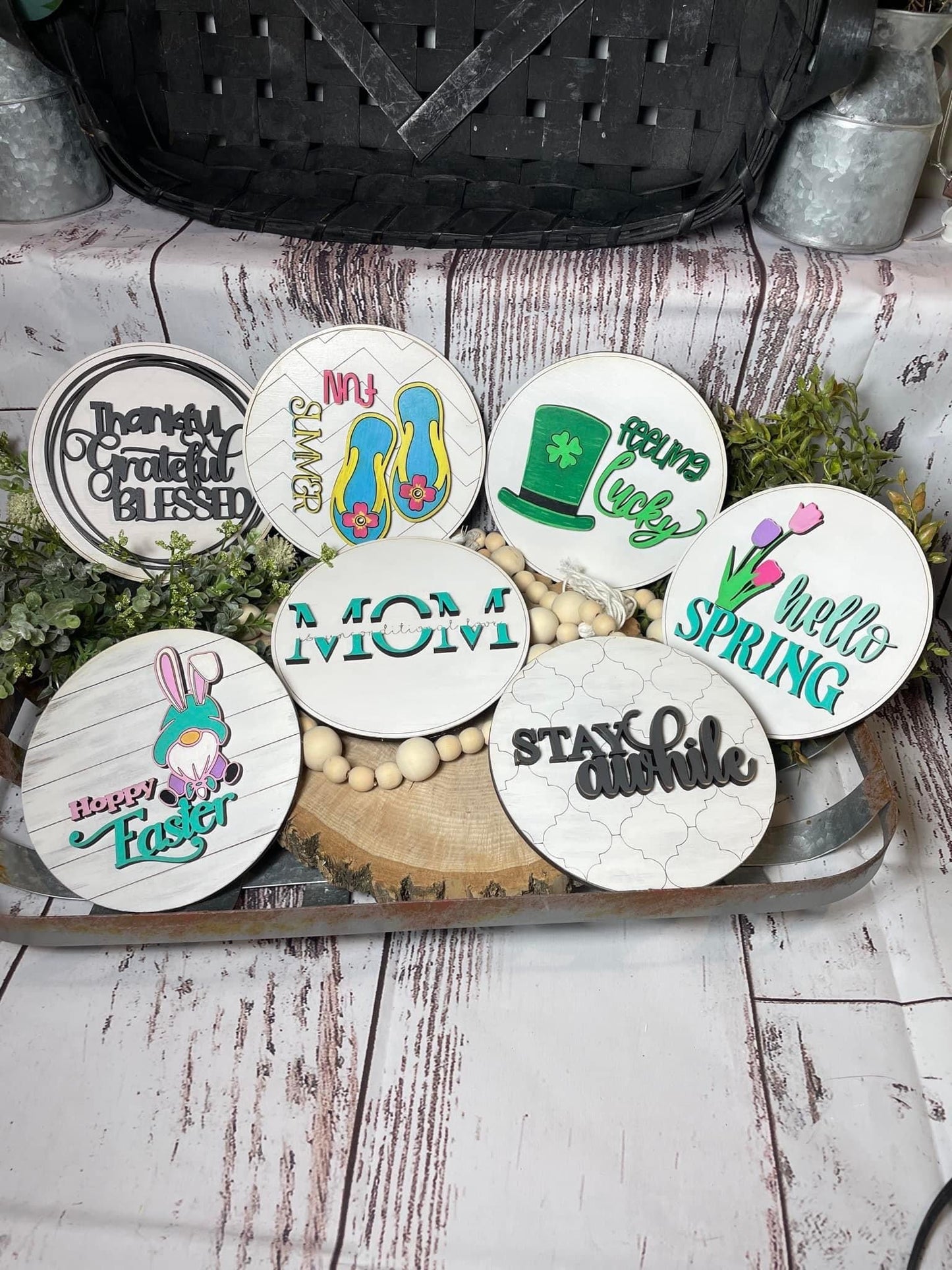 Round interchangeable inserts