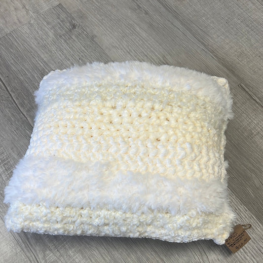 Crochet pillow