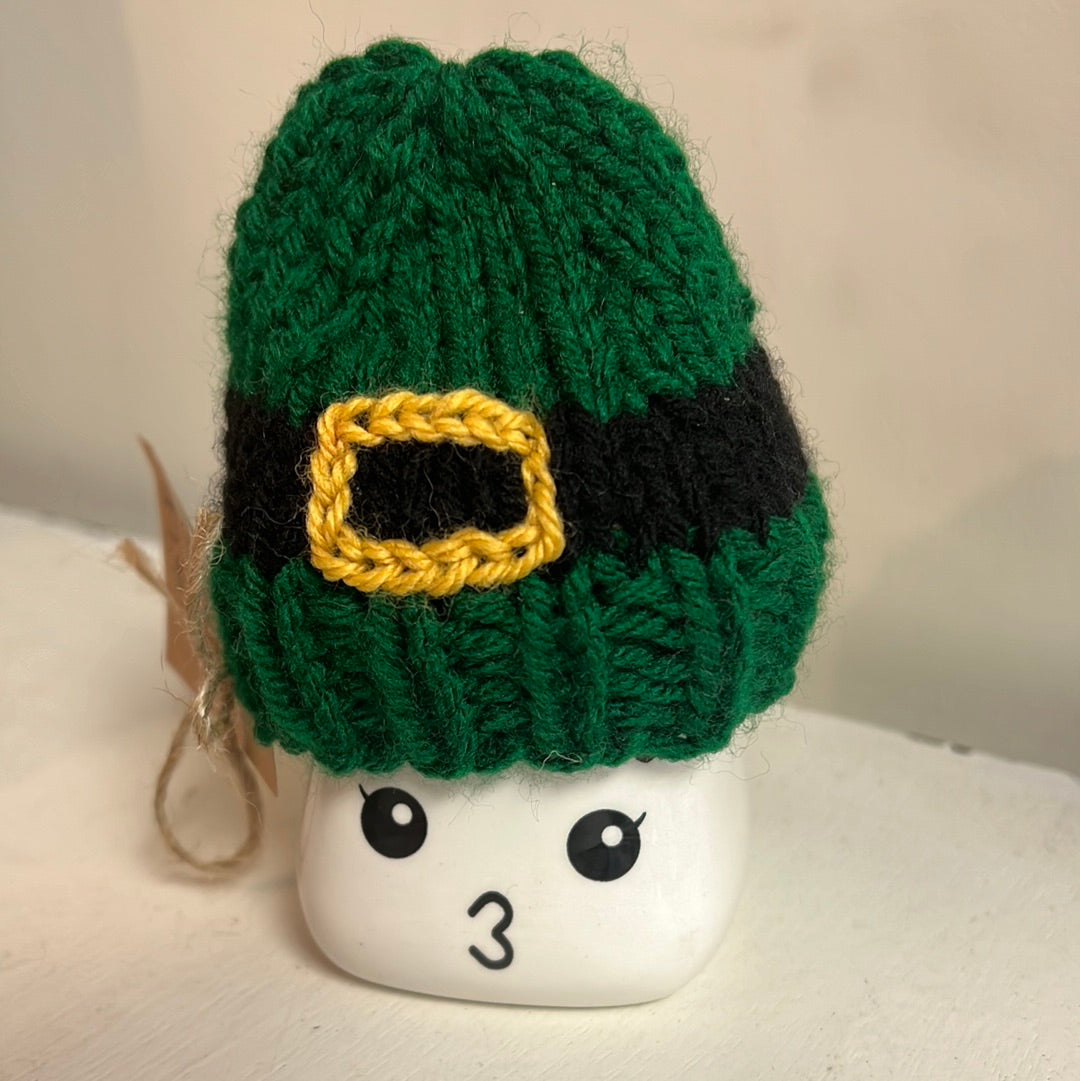 Marshmallow mug hat